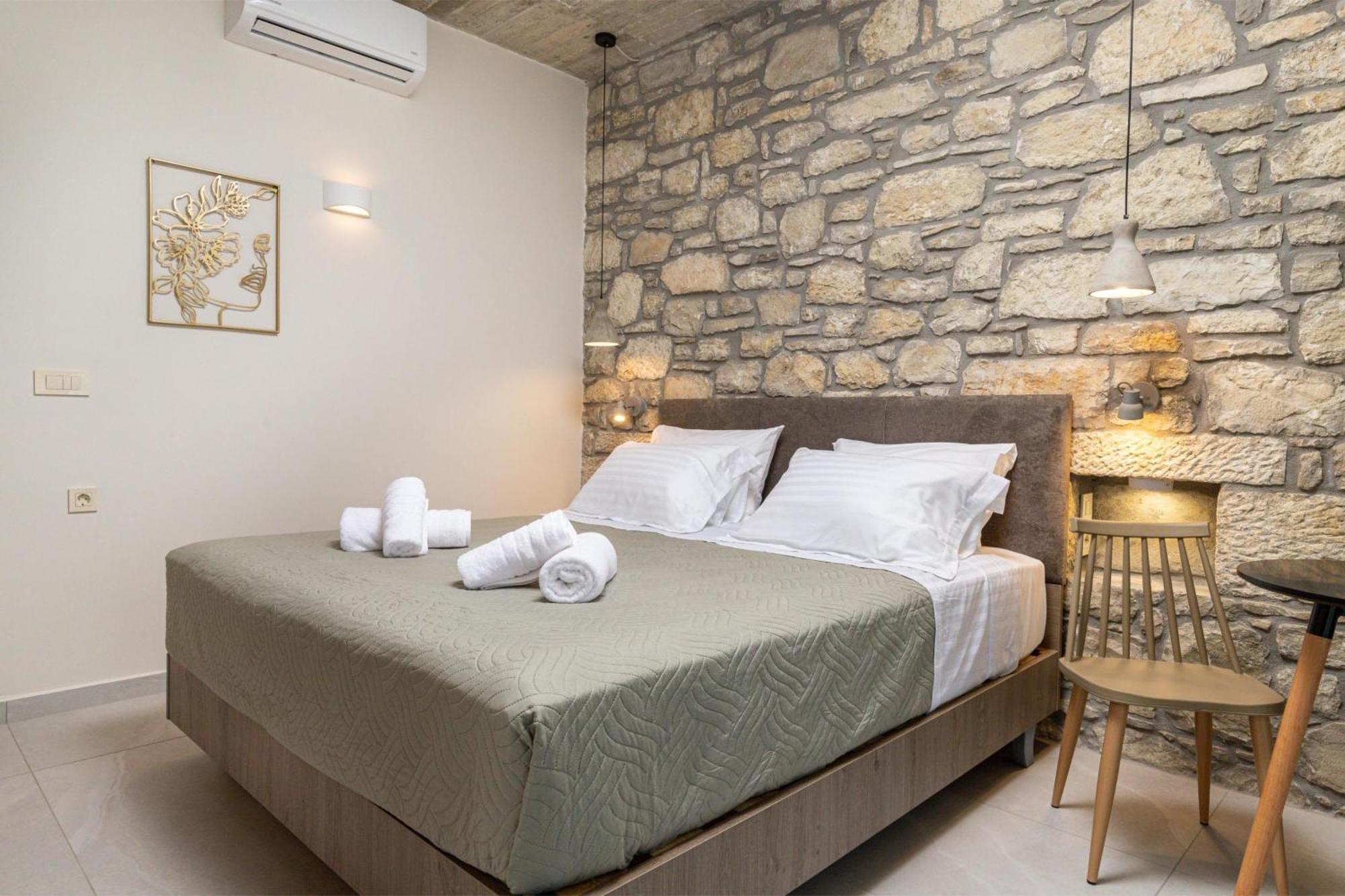 Achatis Apartments With Sea View Kolymvári Eksteriør bilde