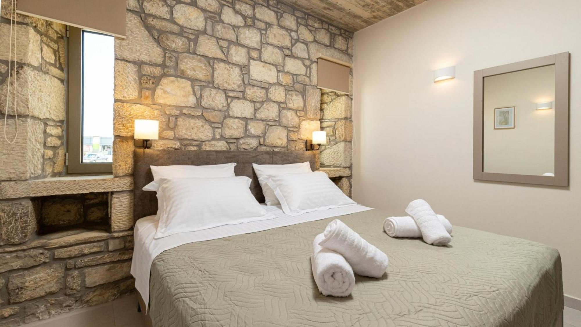 Achatis Apartments With Sea View Kolymvári Eksteriør bilde