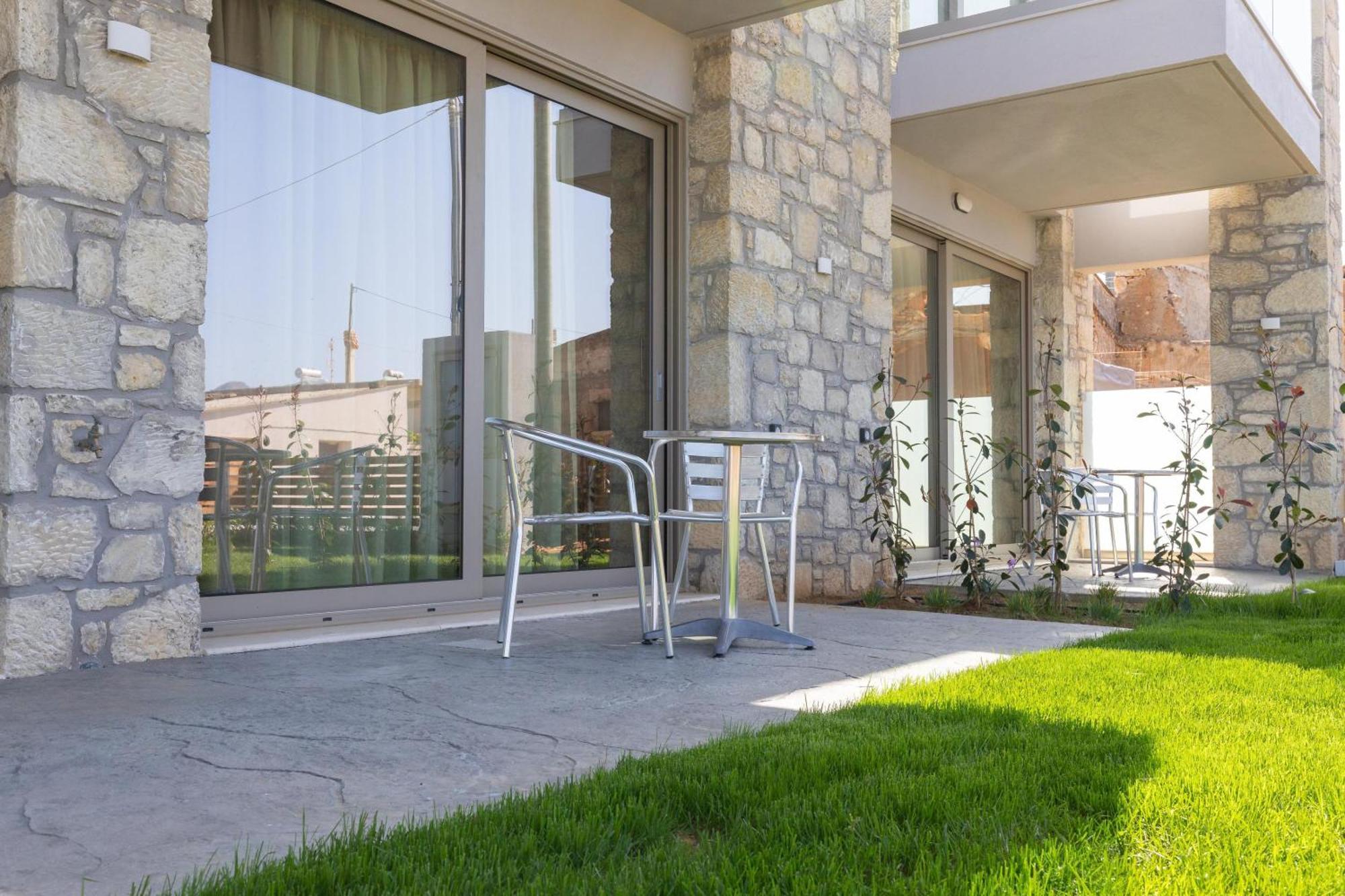 Achatis Apartments With Sea View Kolymvári Eksteriør bilde