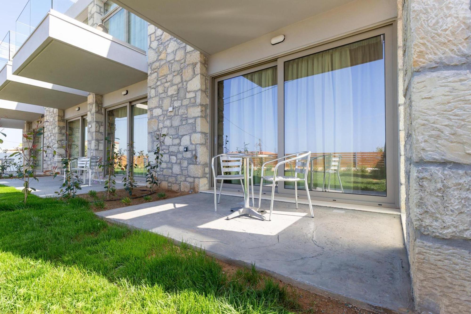 Achatis Apartments With Sea View Kolymvári Eksteriør bilde