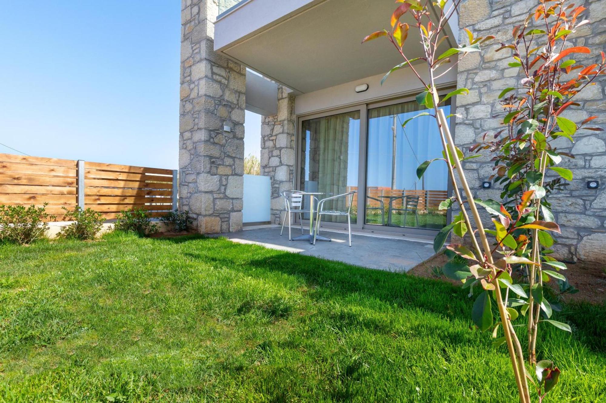 Achatis Apartments With Sea View Kolymvári Eksteriør bilde